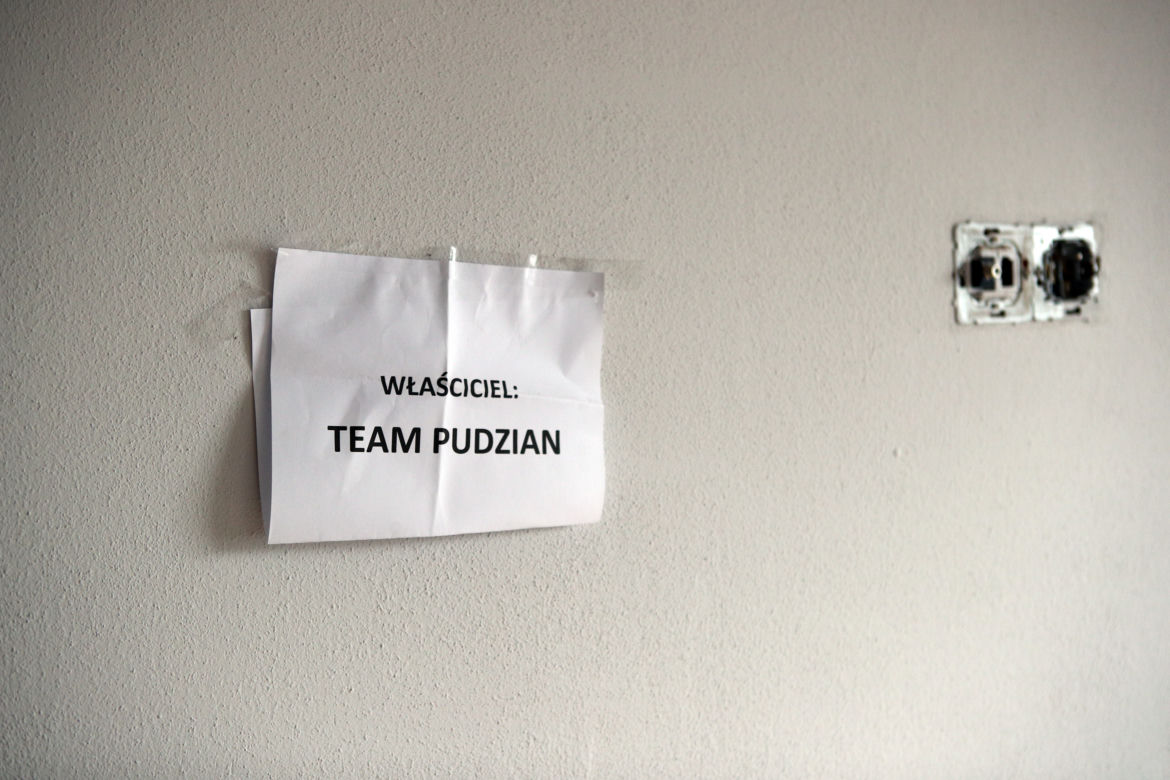 Pudzian odbił swoje pół hotelu