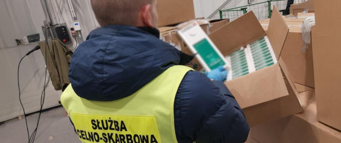 Nielegalne papierosy z Dubaju. Udaremniono przemyt za miliony