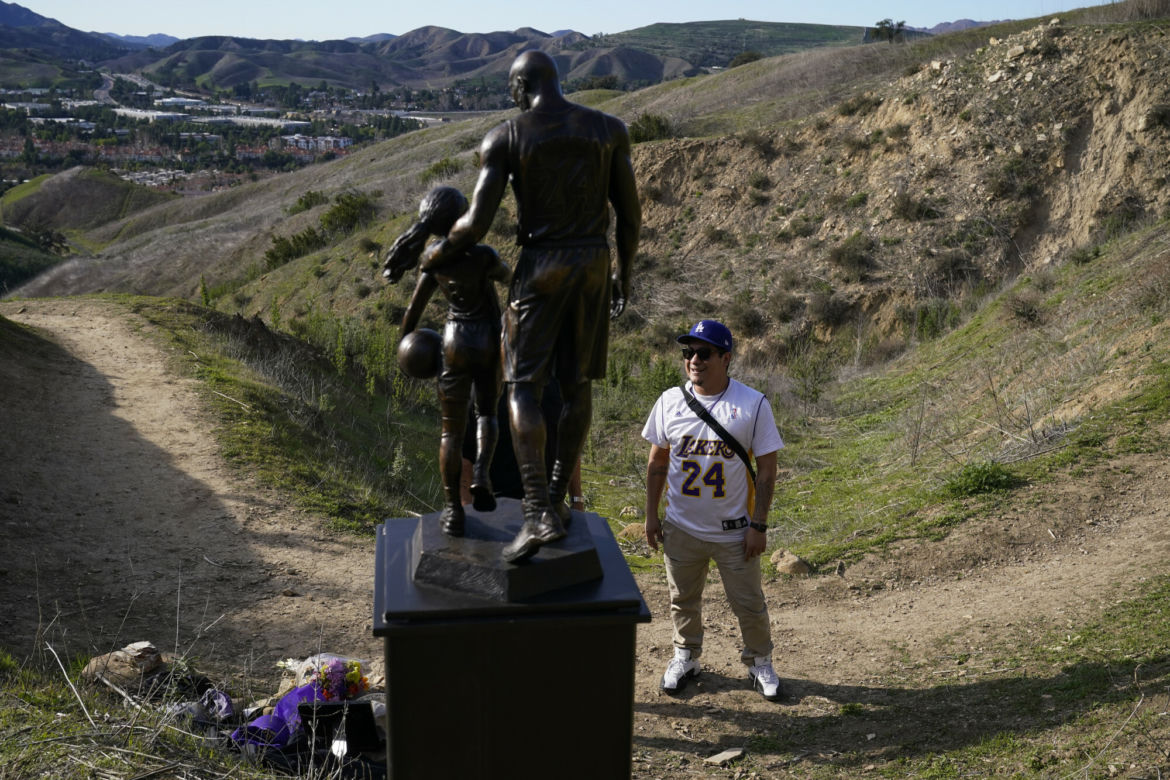 Kobe Bryant i jego córka uwiecznieni na pomniku