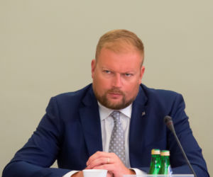 Lenie już panoszą się w Sejmie