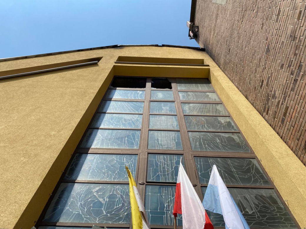 Sosnowiec. Biskup odprawi mszę w miejscu pożaru. "Ordynariusz będzie modlił się w intencji miejscowych parafian"