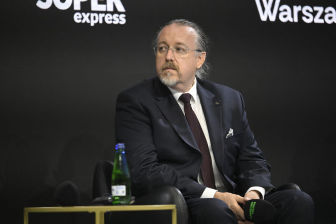 Warszawskie Targi Obronne. Scena Biała. Śmigłowiec przyszłości. Od pola walki po akcje ratownicze. Jak projektować i wybierać śmigłowce do najbardziej wymagających operacji?