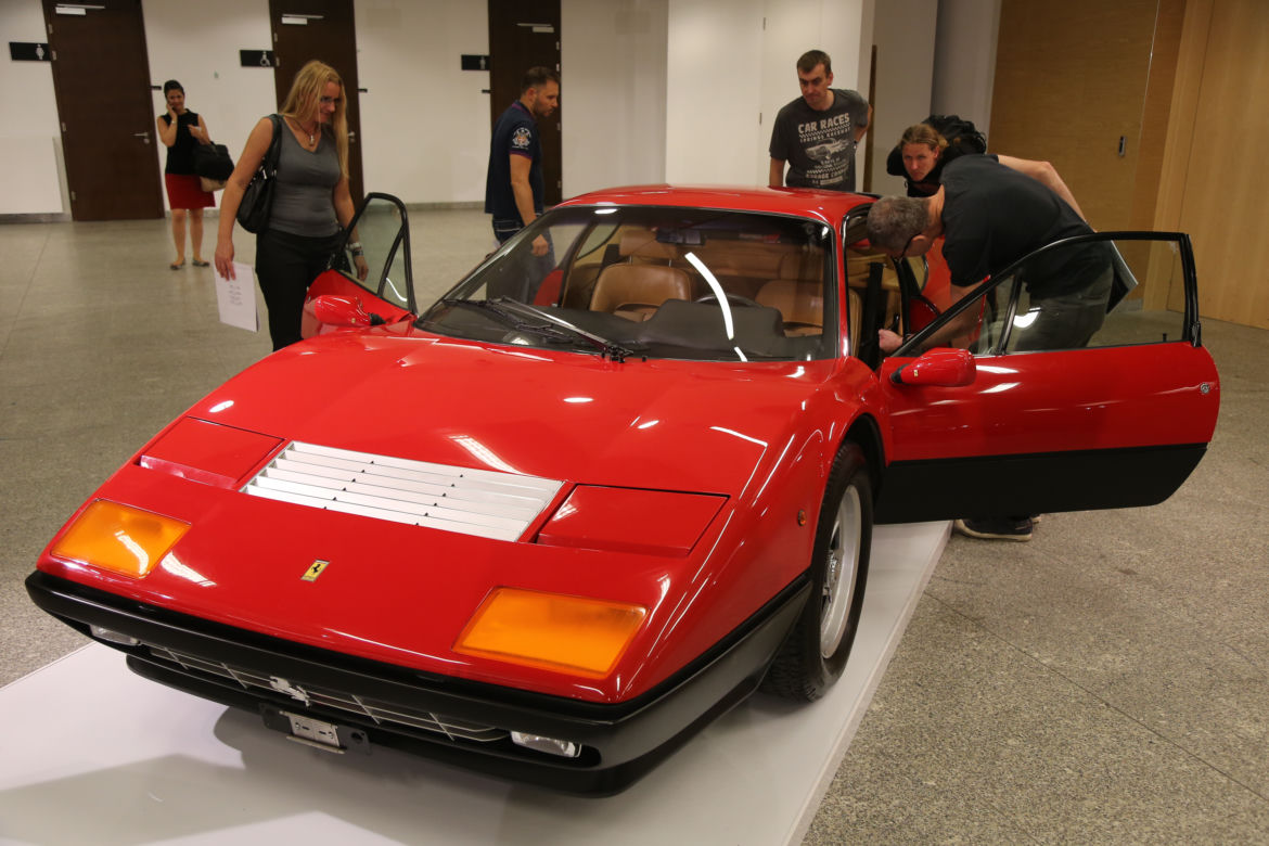 Ferrari 512 BBi, rocznik 1982