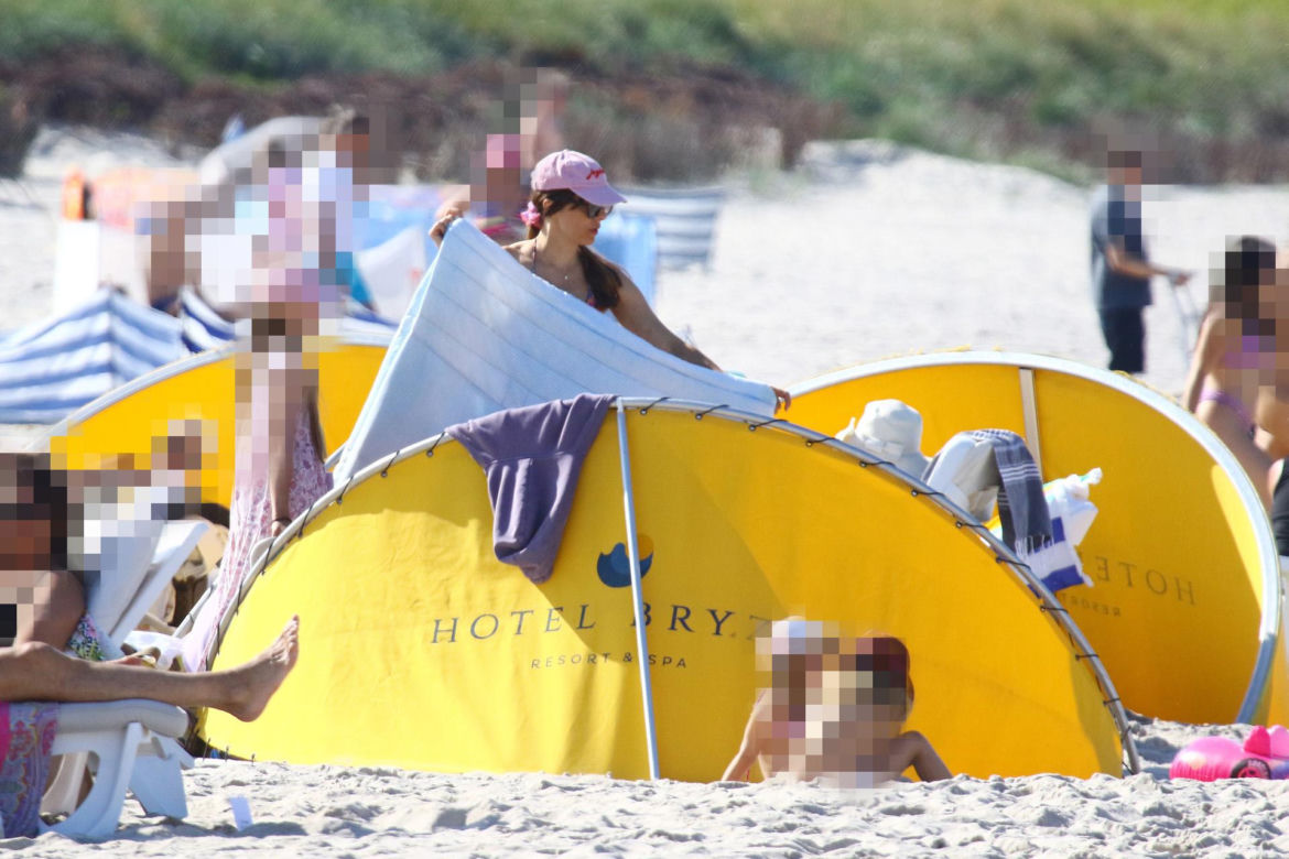 Anna Czartoryska-Niemczycka na plaży
