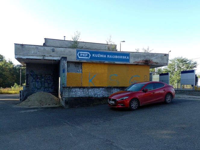 To jedno z najpiękniejszych miast na Śląsku. Produkowano w nim części do samolotów, a w PRL-u było wsią