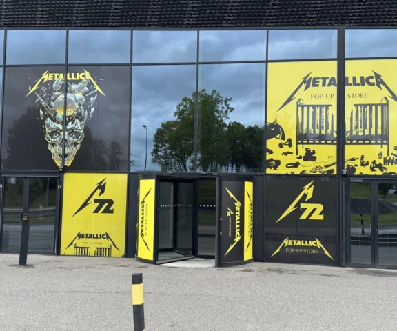 Pop Up-Store Metalliki w Katowicach jest już otwarty! Jak wygląda on w środku? Zobacz zdjęcia!