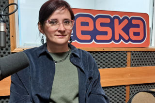 Przeżyj przygodę! Bezpłatne „Wakacje Jednego Dnia” czekają na samotnych seniorów do września. 