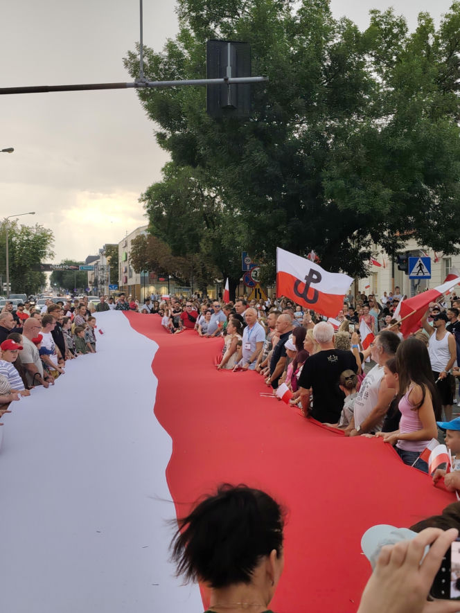 „Cześć i chwała bohaterom!”. Siedlczanie spotkali się w centrum miasta, by uczcić 82. rocznicę wybuchu Powstania Warszawskiego