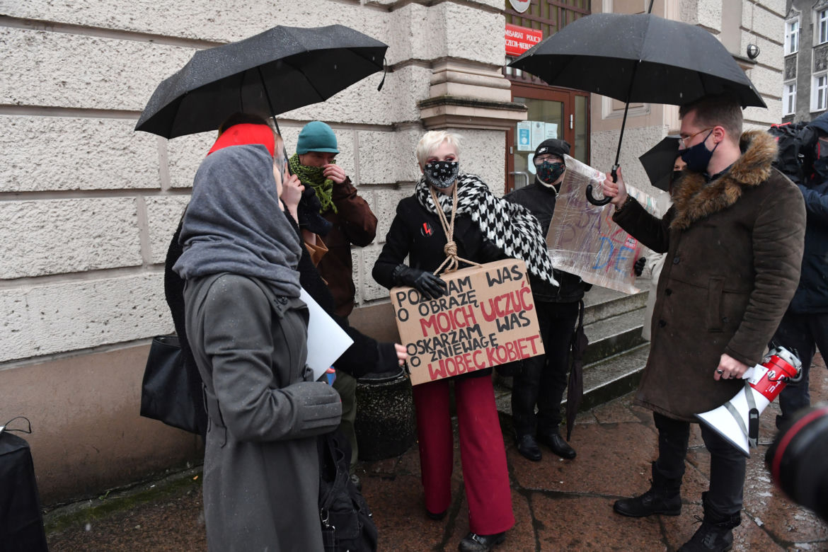 Szczecin: Przesłuchanie organizatorki strajku kobiet