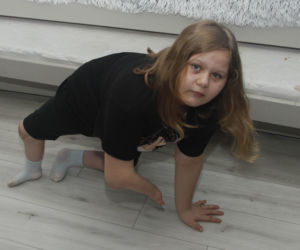 Czołgam się, bo nie mamy na ortezy