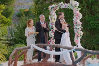 Miłość i nadzieja, odcinek 338: Zaręczyny Sili i Kuzeya. Nie pozbędą się Bahar? - ZDJĘCIA