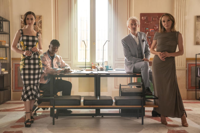 Emily podbija Rzym, a Alfie podyrwa Mindy.