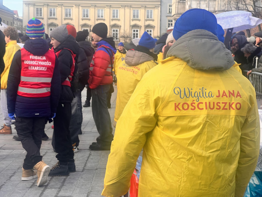 XXVII Wiglia dla Osób Bezdomnych i Potrzebujących Jana Kościuszko ponownie na Rynku Głównym w Krakowie 