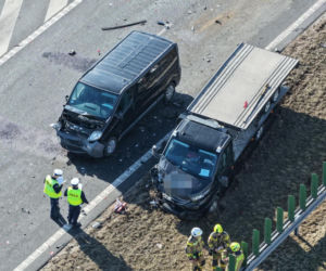 Groźny wypadek na S7. Sześć aut rozbitych, śmigłowiec LPR w akcji
