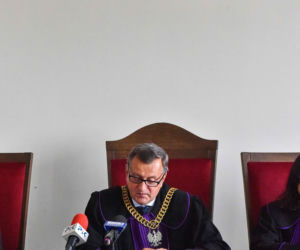 13-miesięczny Grzesiu został skatowany na śmierć. Jego matka i ojczym stanęli przed sądem