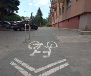 Ścieżka rowerowa wzdłuż ul. Dąbrowskiego