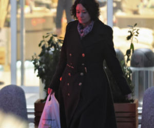 Anna Maria Żukowska buszuje w kwiatach