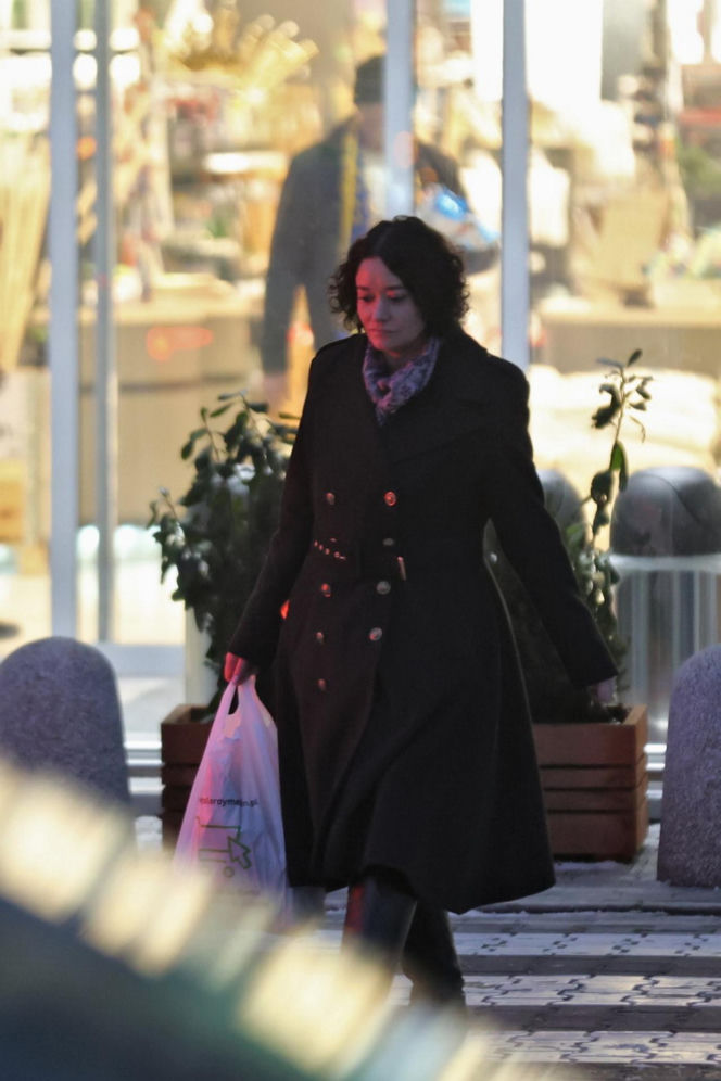 Anna Maria Żukowska buszuje w kwiatach