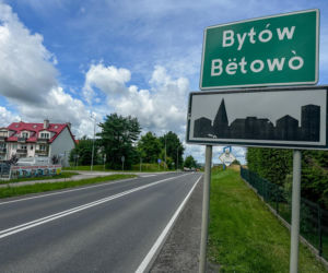 Adam stanął w obronie ukochanej, skatowali go na śmierć. Spoczął obok swoich braci