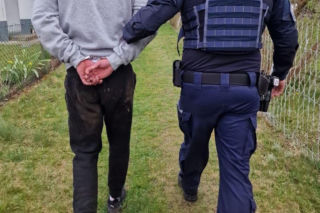 Atak nożownika na Dolnym Śląsku. Wdarł się do domu i zaczął dźgać