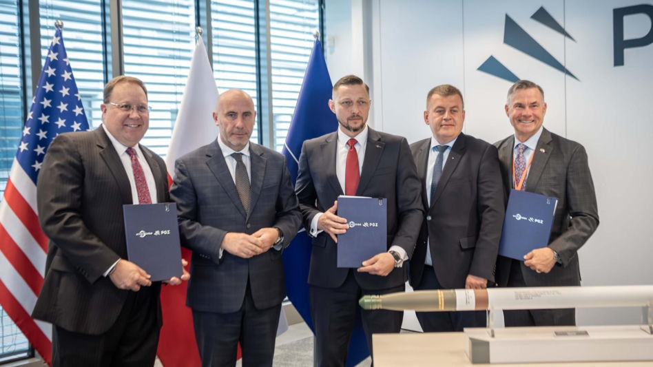 Rakiety Hydra 70 będą produkowane w Polsce. Wzmocnienie dla śmigłowców Apache i nowa broń na drony