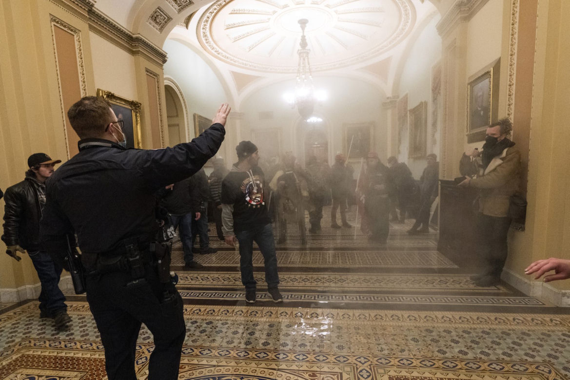 Dwóch Polaków najechało Kapitol! Jeden to policjant