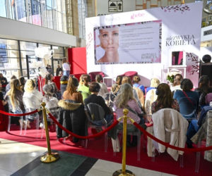 nieZWYKŁA KOBIETA”