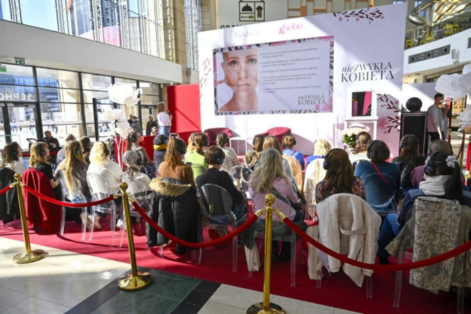 "nieZWYKŁA KOBIETA”