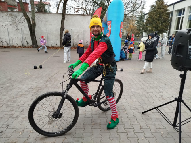 7. Charytatywny Bieg Mikołajkowy z Dwójką w Siedlcach 2025