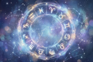 Horoskop dzienny na 3 lutego. Gwiazdy zapraszają do odwagi i otwierają drogę do wewnętrznej przemiany