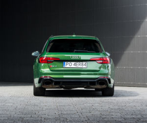 Audi RS4 Avant B9 2.9 TFSI V6 450 KM Tiptronic quattro