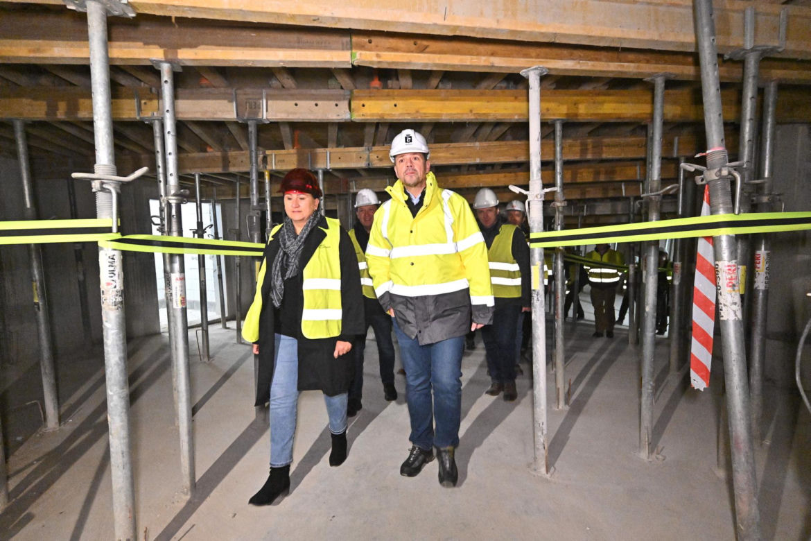 Budowa parkingu podziemnego pod placem Powstańców. Byliśmy pod ziemią 