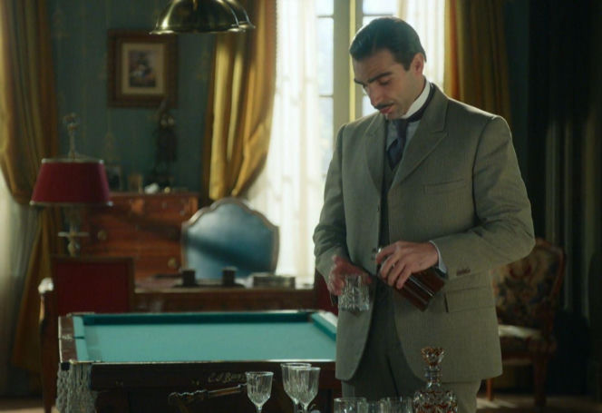 "La promesa - pałac tajemnic", odcinek 330: Alonso wyrusza na samotne poszukiwania Marii, a wspomnienie z dzieciństwa prowadzi go do przełomu