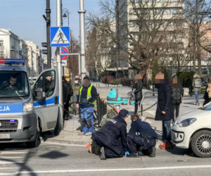 Rowerzystka potrącona na rogu Pięknej i Aleji Ujazdowskich