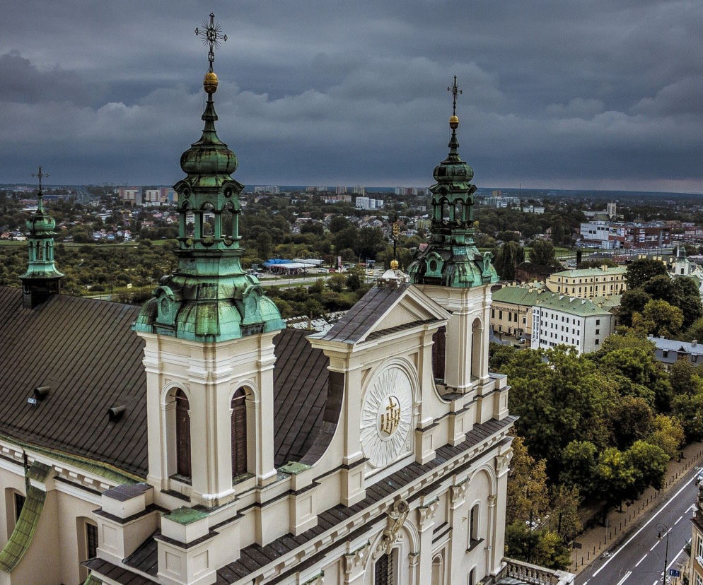 Pogrzeb Romualda Lipki w Lublinie. Bezpłatne autobusy i utrudnienia w ruchu [INFORMATOR]