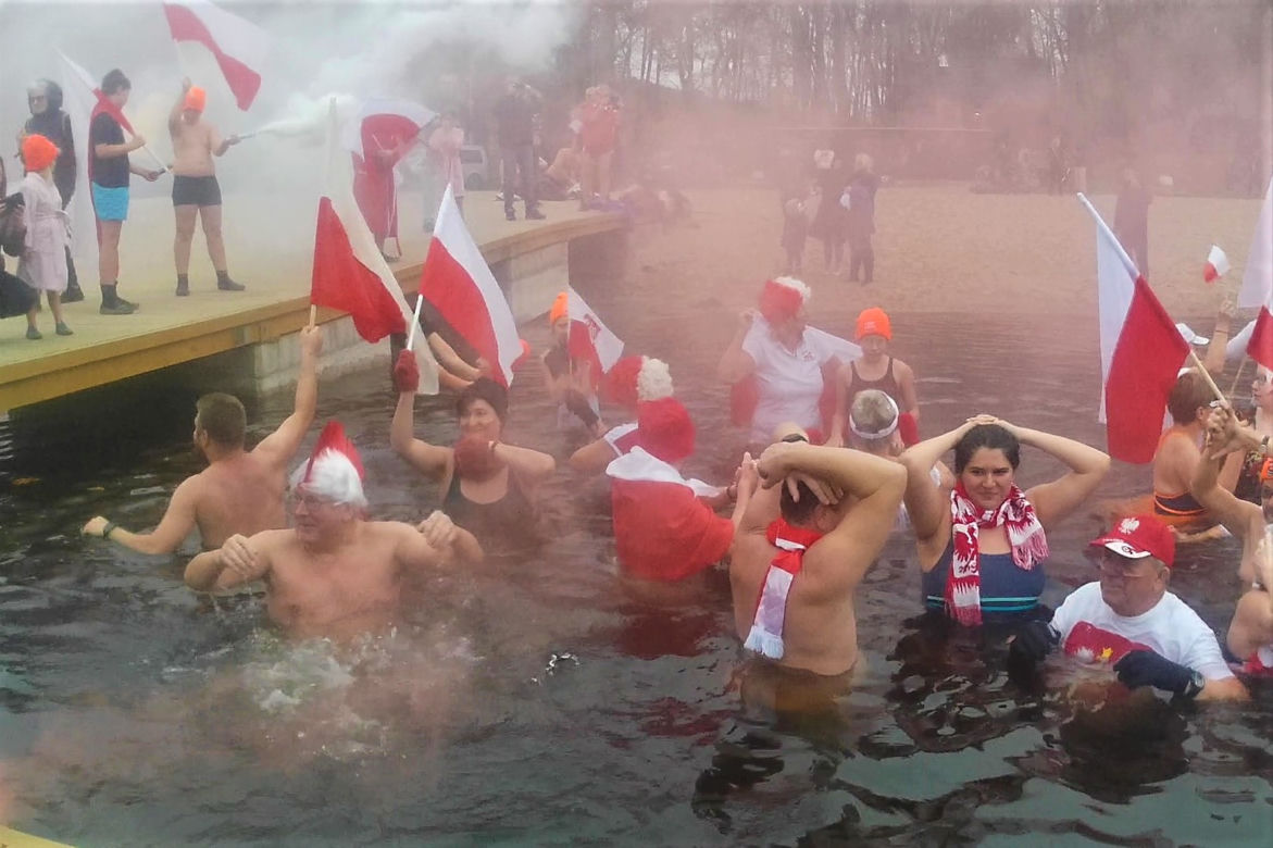 Szczecińskie morsy uczciły Święto Niepodległości