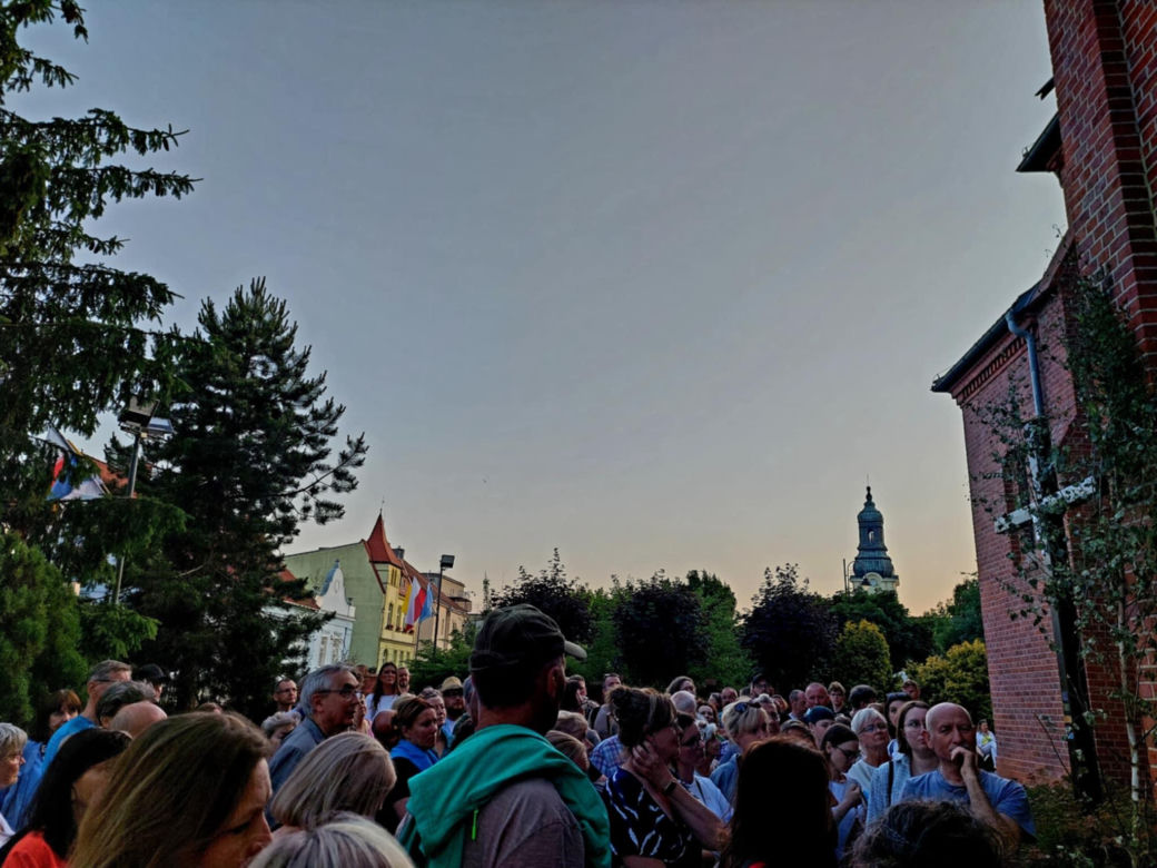 Magiczna Noc Świętojańska w Starym Fordonie. Spacer pod gwiazdami przyciągnął bydgoszczan i turystów