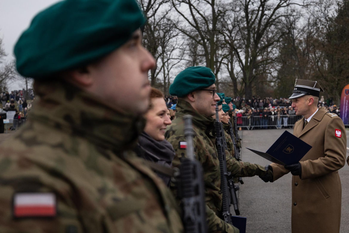 Karol Nawrocki pojawił się na przysiędze żołnierskiej kolegi z ringu