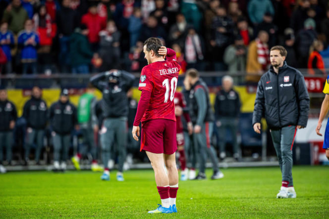 Łzy Polaków po przegranej w Szwecji