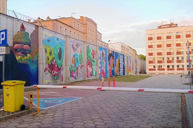 Street-art na murach aresztu