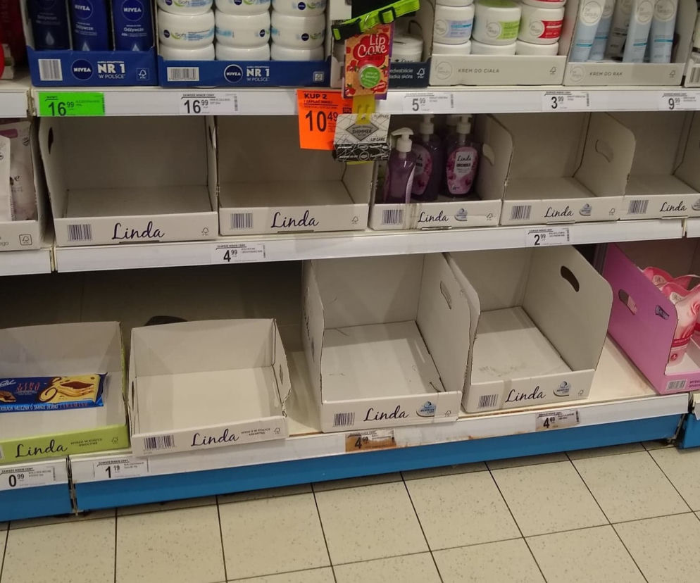 Białystok. Maseczki? Nie ma i nie będzie. Ze sklepów znikają mydła w płynie