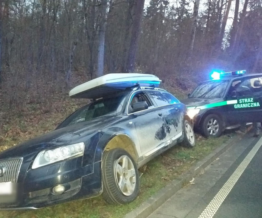 Sceny jak z filmu na Podlasiu. Pościg za audi wypchanym po brzegi kontrabandą