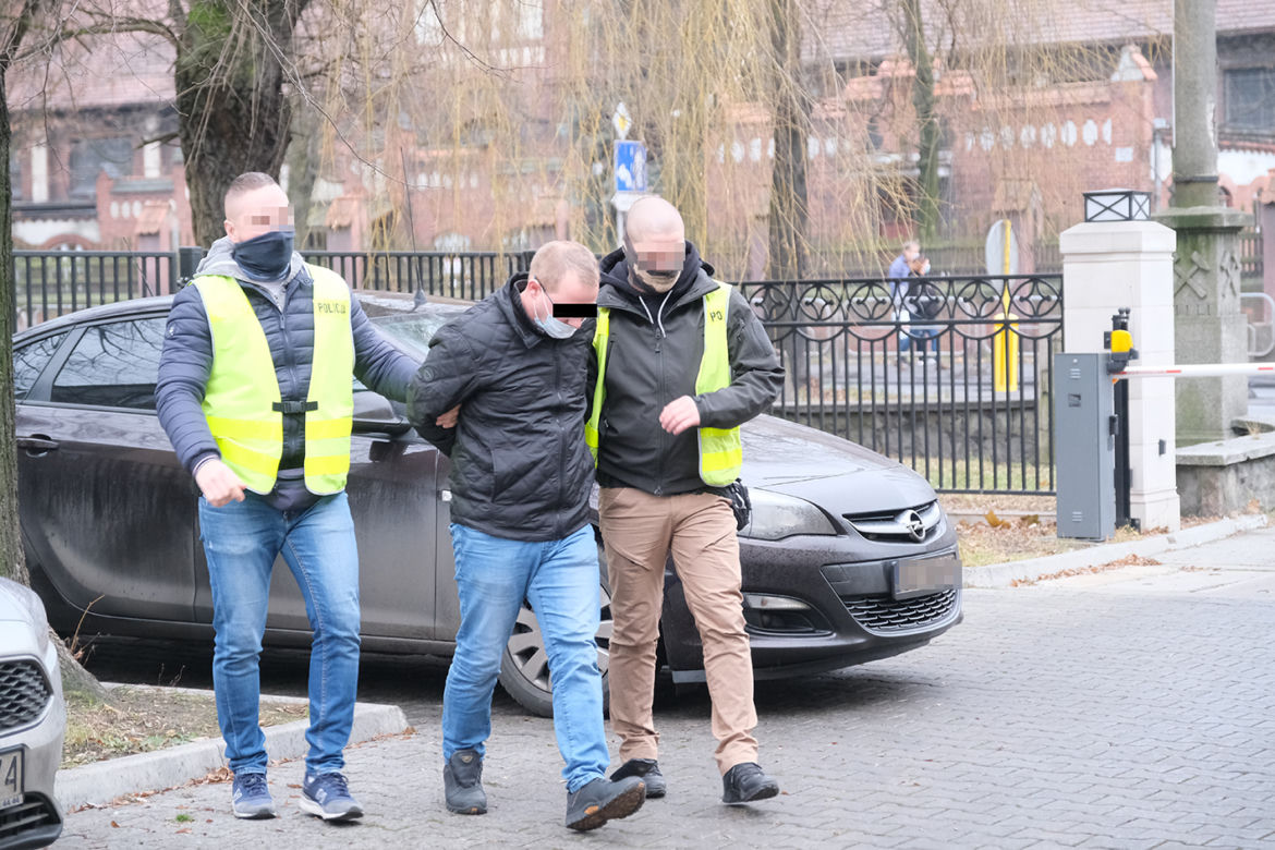 Doprowadzenie nożownika z Rudy Śląskiej