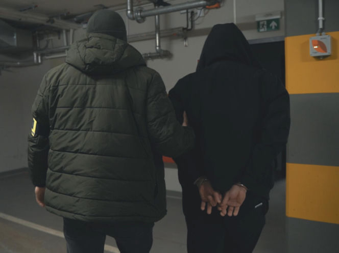 Pożar przy areszcie śledczym w Warszawie. Zatrzymano 11 osób