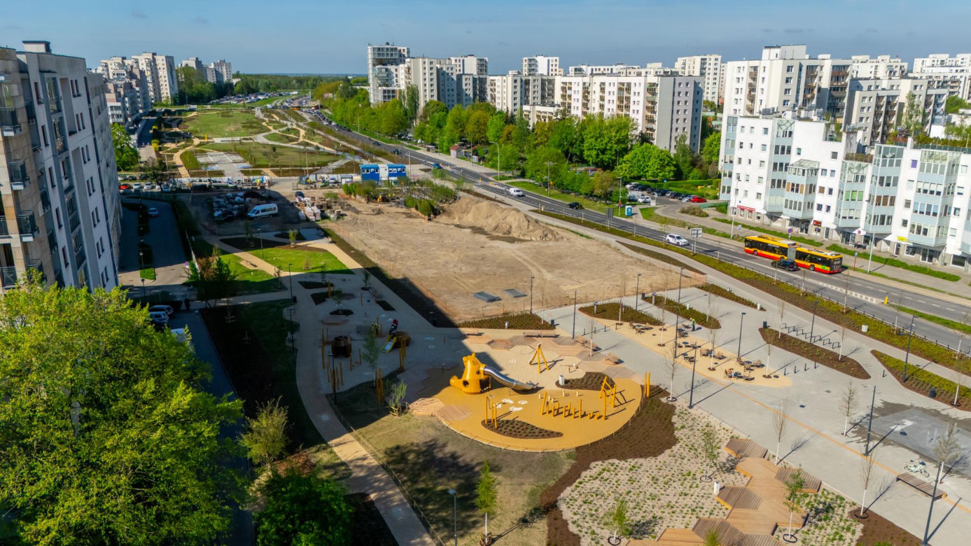 Park nad Południową Obwodnicą Warszawy na Ursynowie