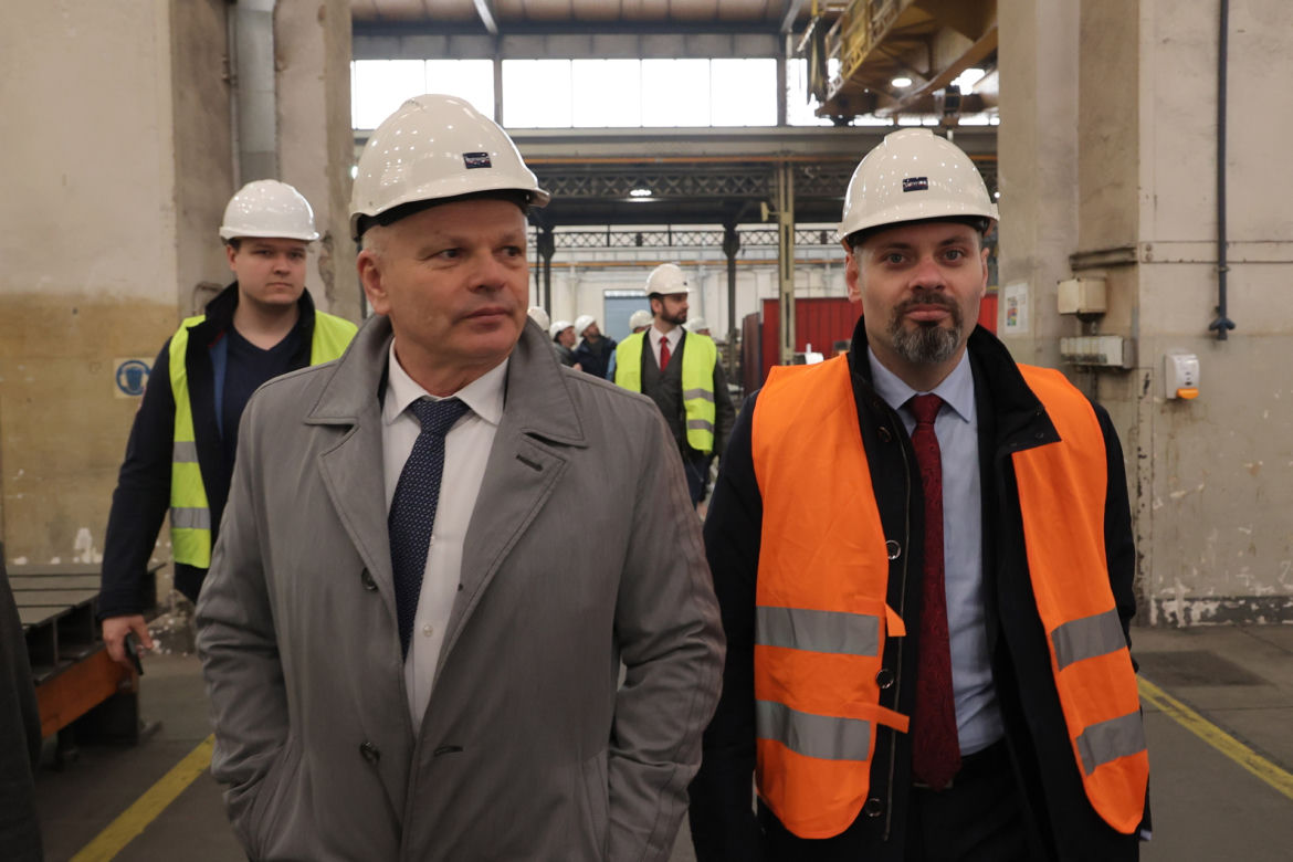 Tak budują pociągi SKM dla Warszawy