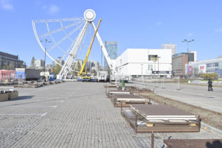 Dziwny obiekt w centrum Warszawy. Co tu powstaje? Stolica już stroi się na Boże Narodzenie!