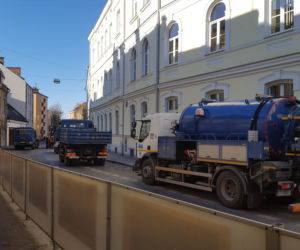 Awaria kanalizacji na ul. Bema w Tarnowie