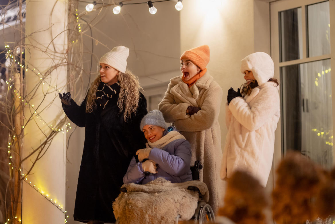 	Przyjaciółki 23 sezon odc. 267. Anka (Magdalena Stużyńska), Inga (Małgorzata Socha), Patrycja (Joanna Liszowska), Dorotka (Agnieszka Sienkiewicz-Gauer)