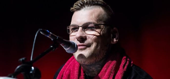 Popek - wiemy jaka partia przygarnęła rapera [VIDEO +18] 